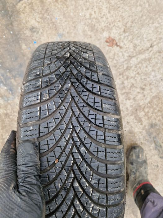 Anvelope dunlop 185/65/14 dot 2024