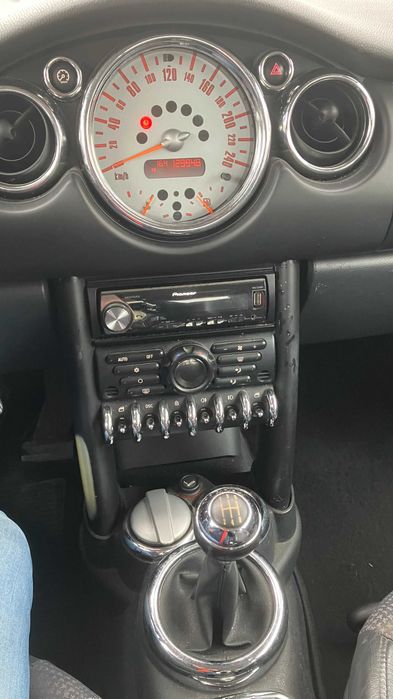 Mini Cooper 1.6 бензин 116 к.с.