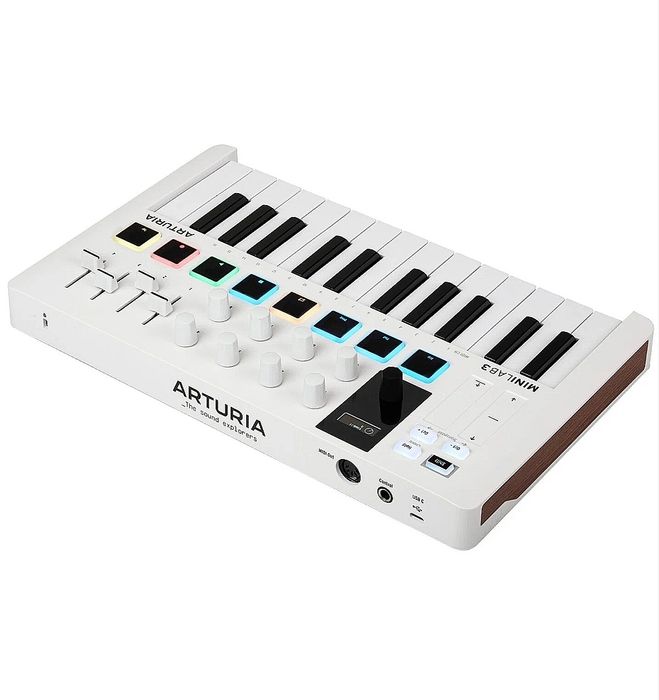 MIDI Контроллер и Клавиатура Arturia minilab 3
