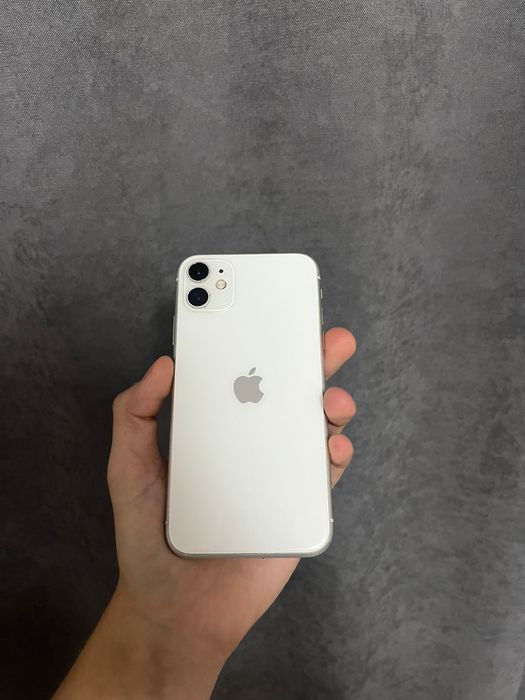 Продам айфон 11.