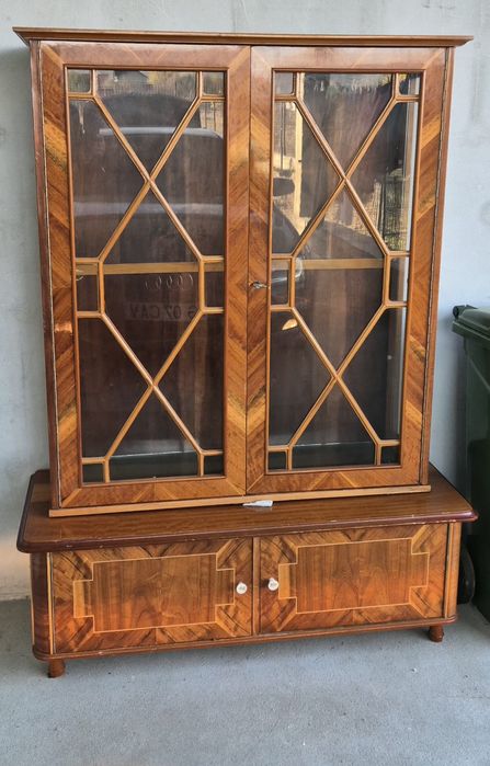 Vând Vitrină vintage