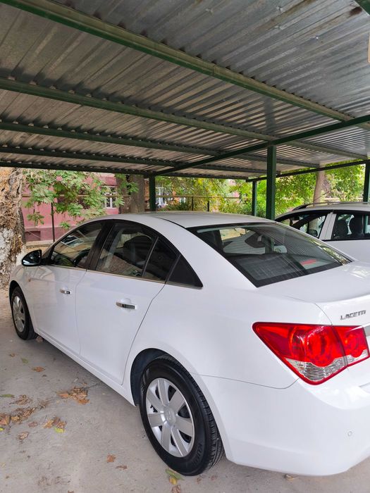 Cruze | Daewoo Lacetti Premiere CDX