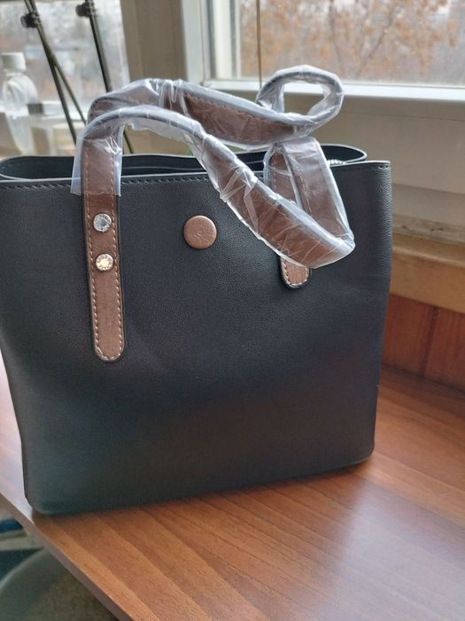 Дамски чанти последни бройки