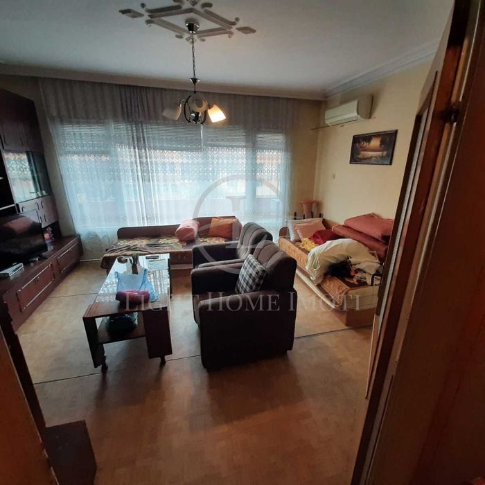 Продава се Двустаен апартамент в Пловдив, Изгрев - 63 кв.м за 1107 €/кв.м - Снимка #1