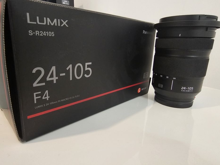 Panasonic Lumix S 24-105mm f/4 Macro O.I.S.