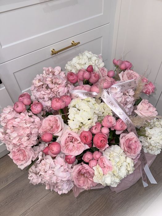 Цветы в корзине!