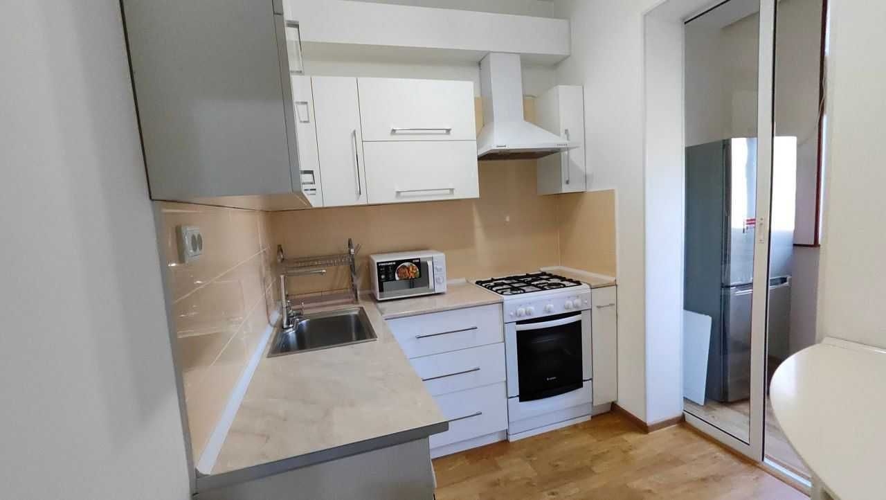 3 xonali kvartira sotiladi ttz