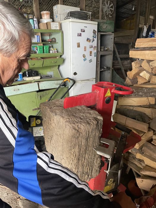 Despicator lemne hecht 6810, 8 tone + 1 an garantie