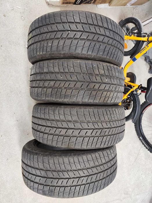 Зимни гуми Barum Polaris 5 235/45/18