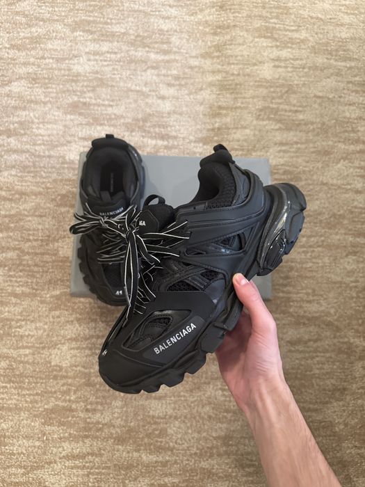 Balenciaga Track Black