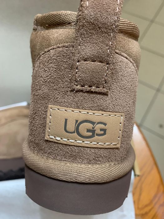 Ghete UGG noi cu eticheta