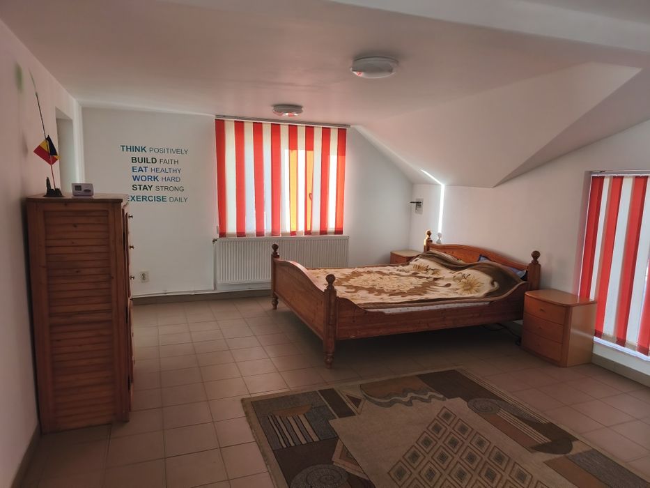 Ofer, etajul unei vile 64 mp/casă