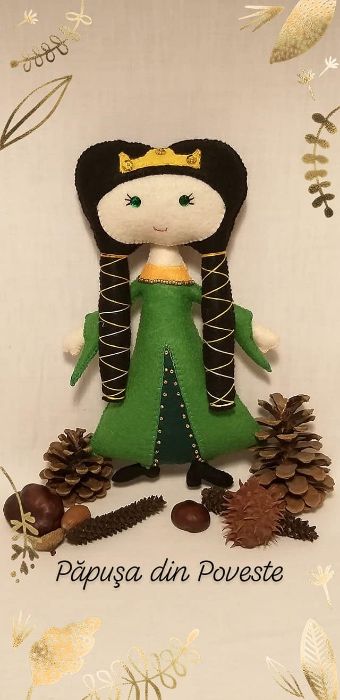 Regina Elinor, mama Mama Neinfricatei Merida, papusa handmade din fetr