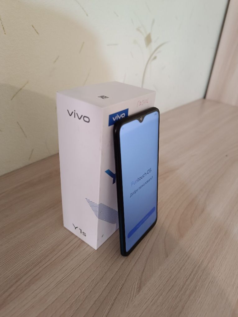 Vivo 2015 2/32гб телефон с коробкой