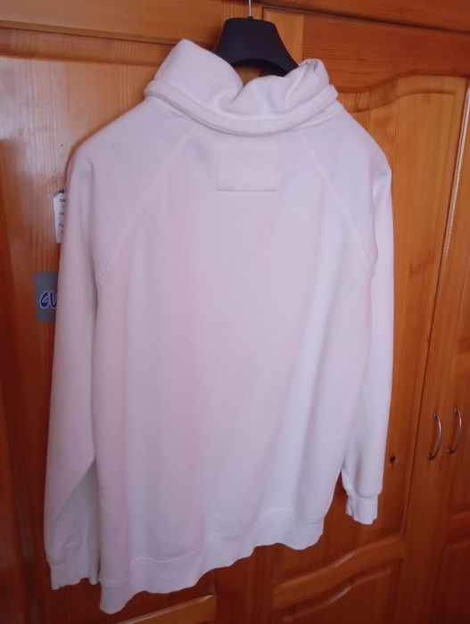 Мъжки суичър за есента.