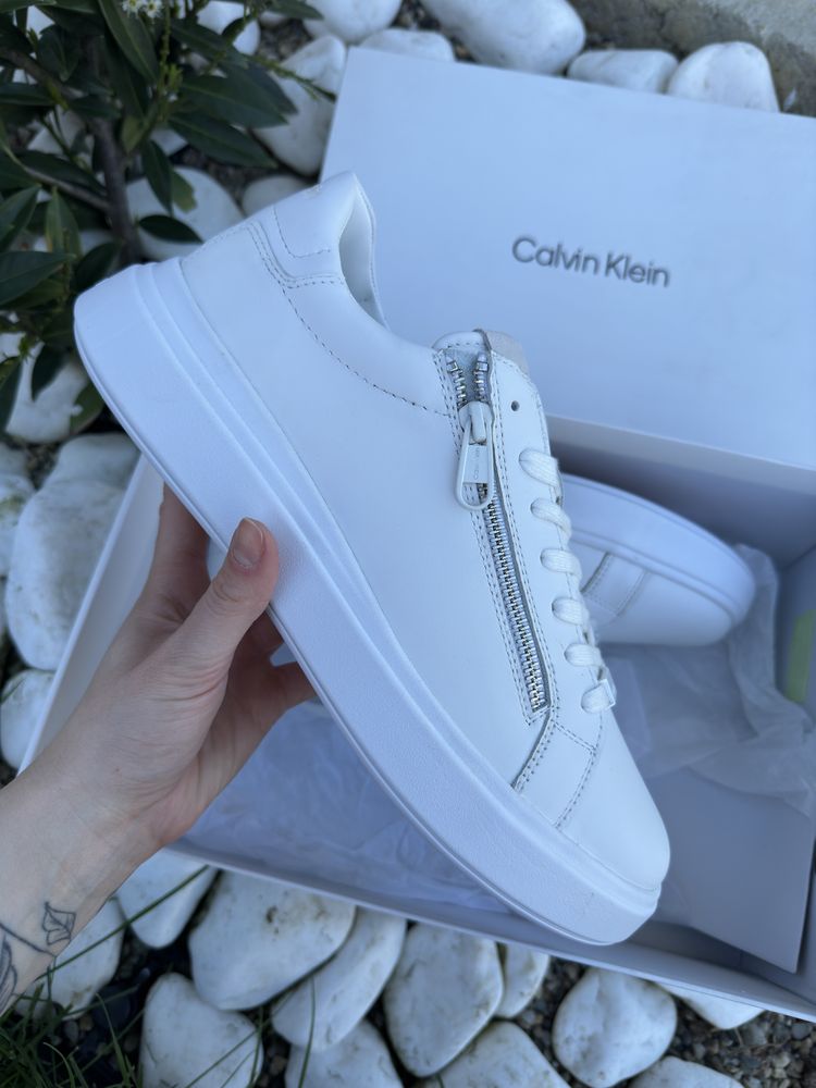 Adidasi Calvin Klein noi piele