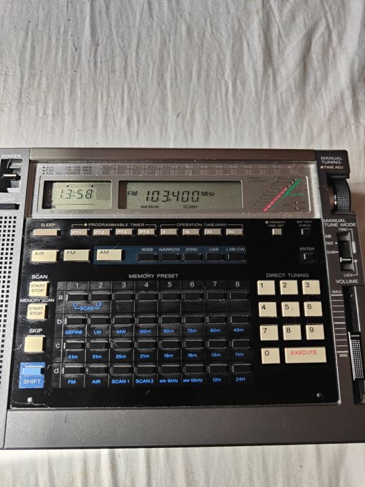 Radio Sony. Legendar.