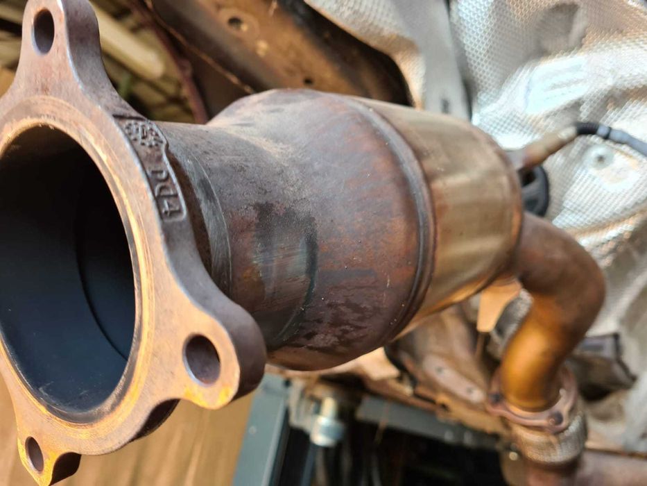 Catalizator Audi motor CJBE benzina 170 cai 8K0131701BM 8K0178LA