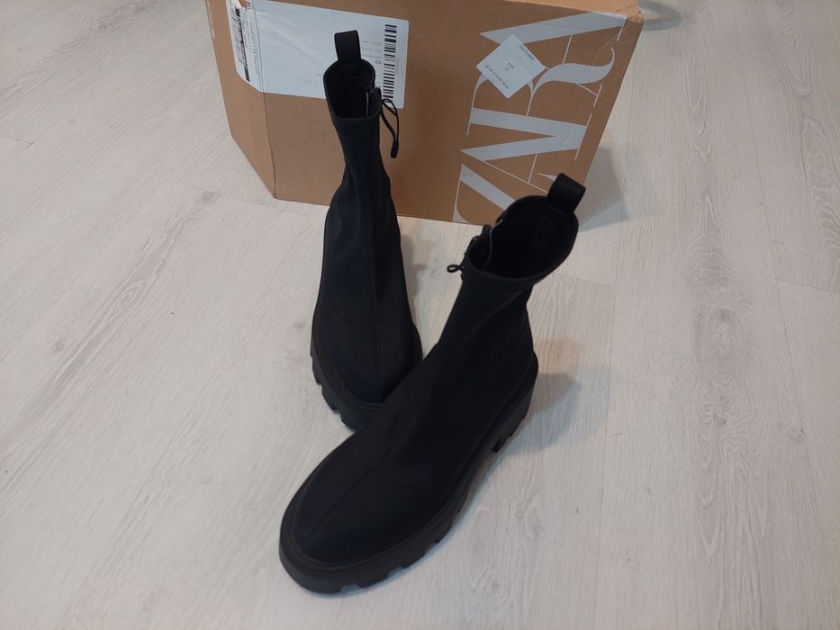 Ghete Zara marimea 38