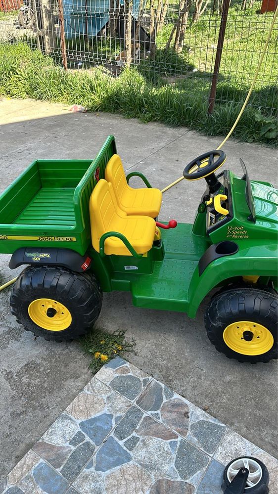 Vand Tractoraș Marca John Deere copii