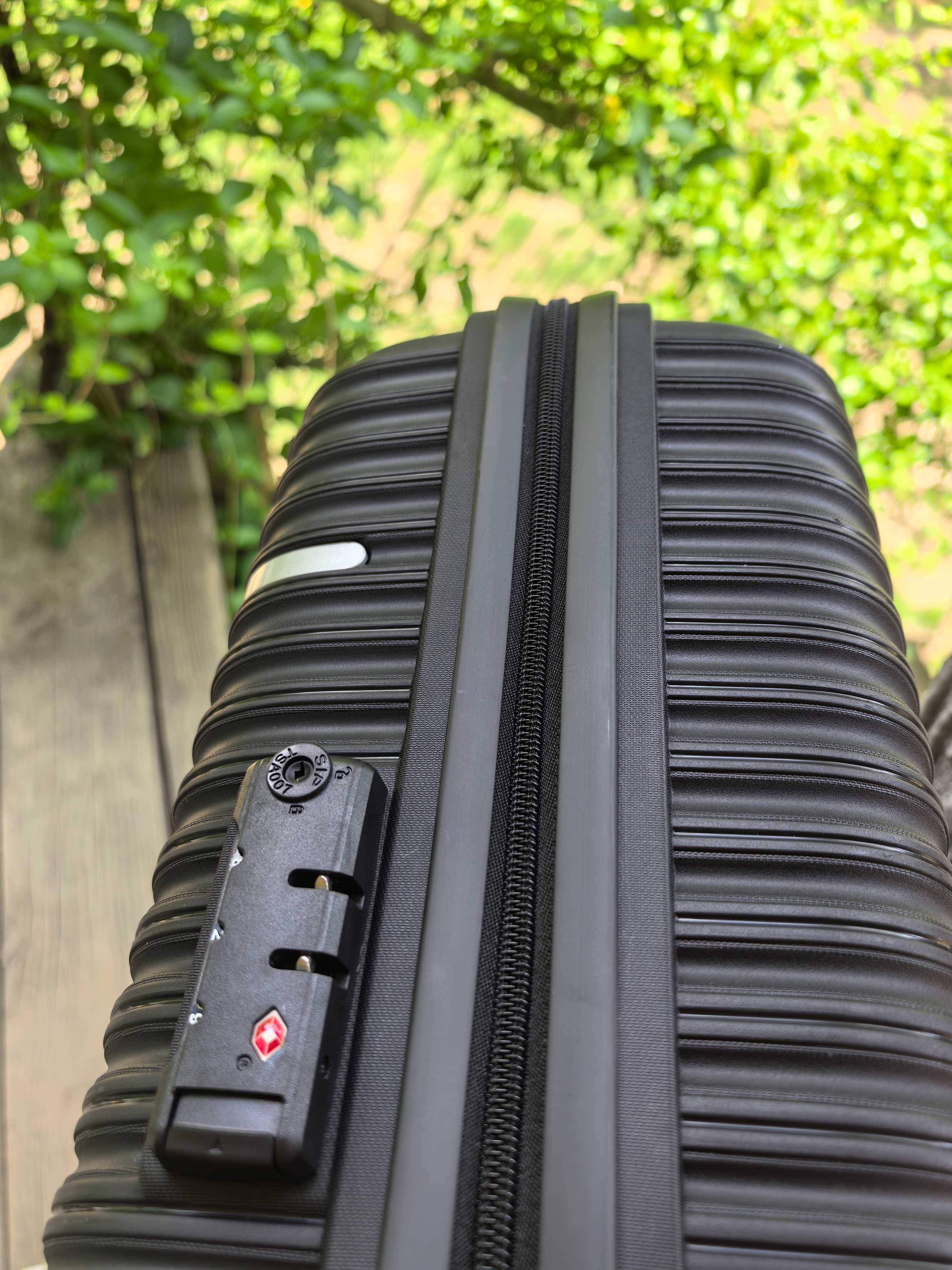 Troler American Tourister 55 cm- bagaj cabina, negru