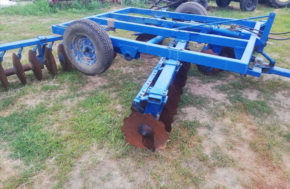 Брана Nardi, Italia