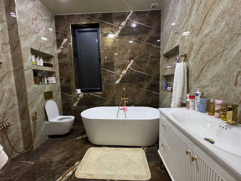 Участка сотилади. Хувайдо (Шайхонтохур тумани) 
7,5 сотих 6 хона