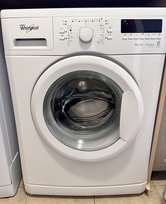 Mașină de spălat Whirlpool slim