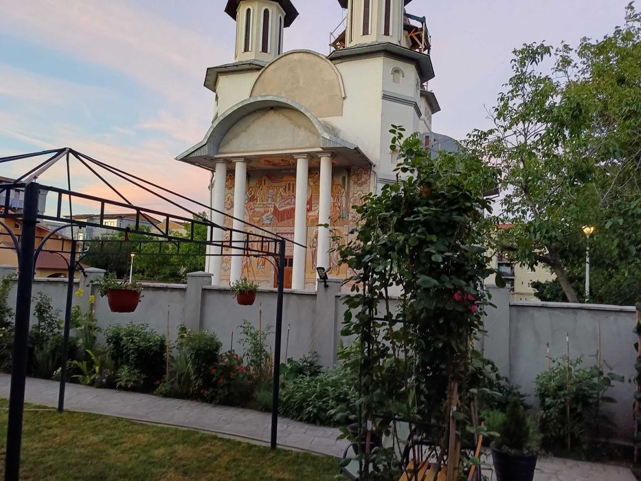 Vand  casa S + P  + 1  + M  sau inchiriez