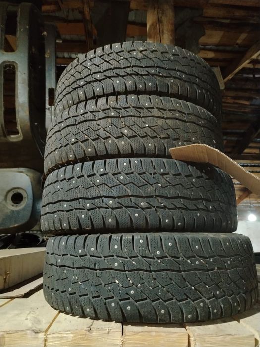 Шины 215/70 R16 Эксплуатирован 1 месяц, новые.