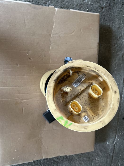 Pompa motorina rezervor BMW e90 e91 facelift 2.0 diesel