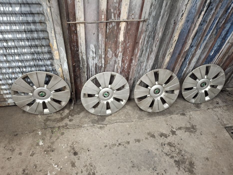 Тасове за шкода 15 цола. Оригинални  60лв.