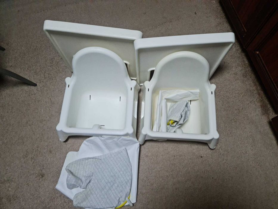 2 Scaune de masa Ikea cu husa si perna