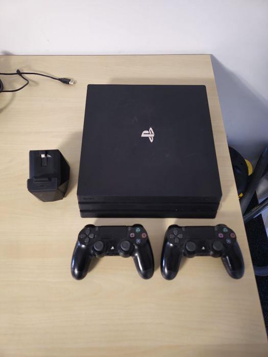 Play Station 4 PRO