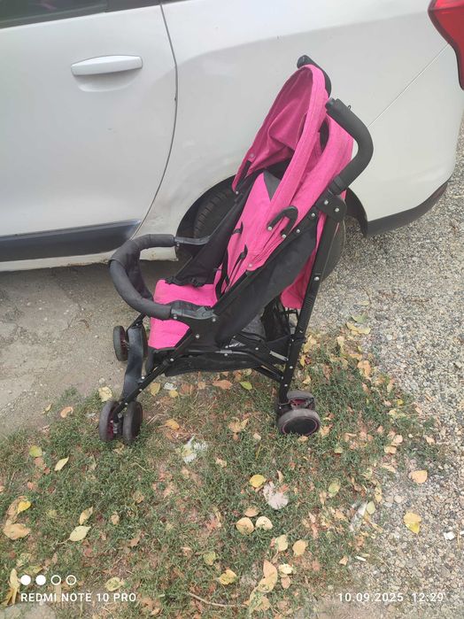 De vânzare cărucior fete