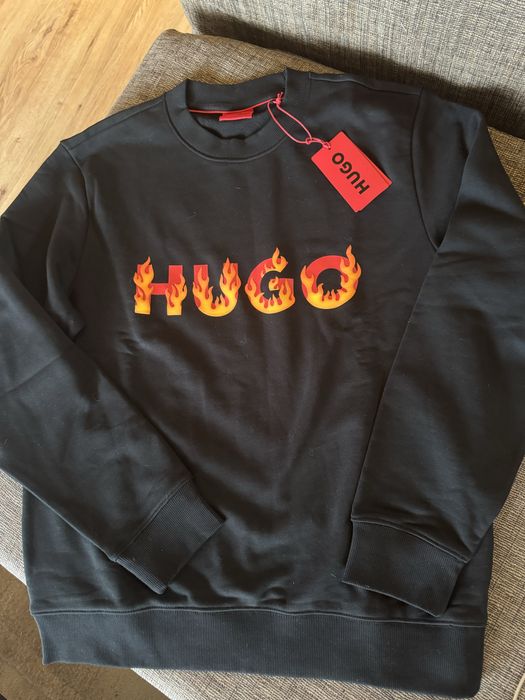 Чисто нов мъжки суитчер на HUGO BOSS