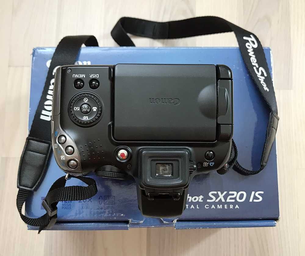 CANON PowerShot SX20 IS цифров фотоапарат с чантичка