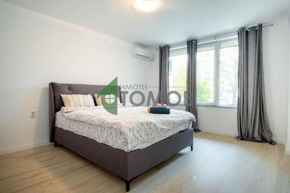 Напълно обзаведен двустаен апартамент в района на Алеи Възраждане