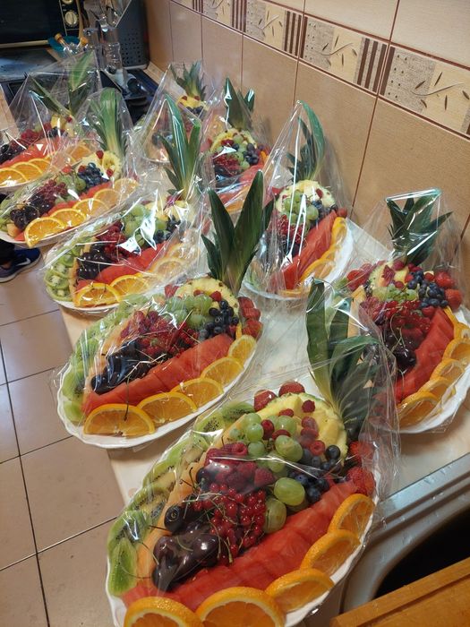 Bufet de fructe si sclupturii pt evenimente!!