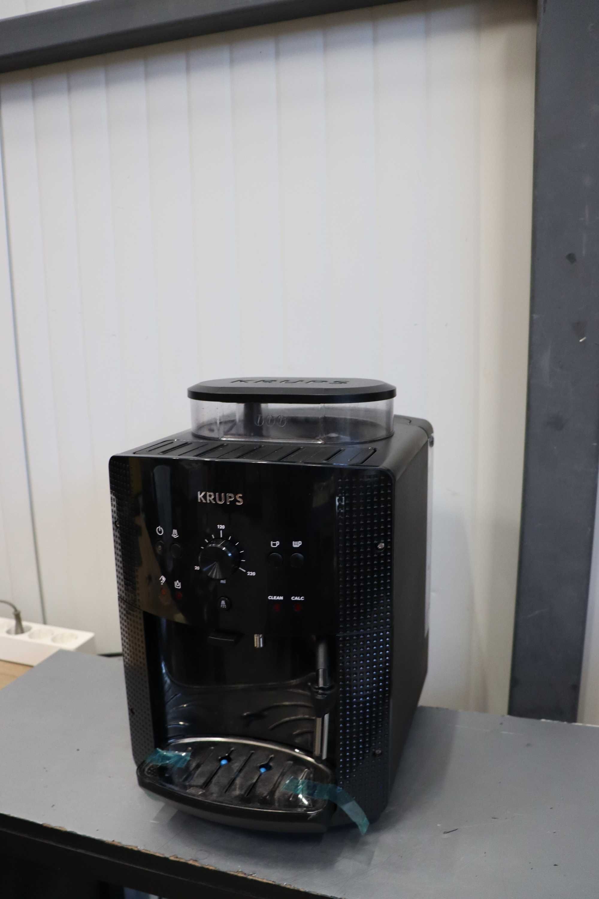 Автоматична кафемашина Krups EA8108 ,2 чаши, CappuccinoPlus, 15Bar