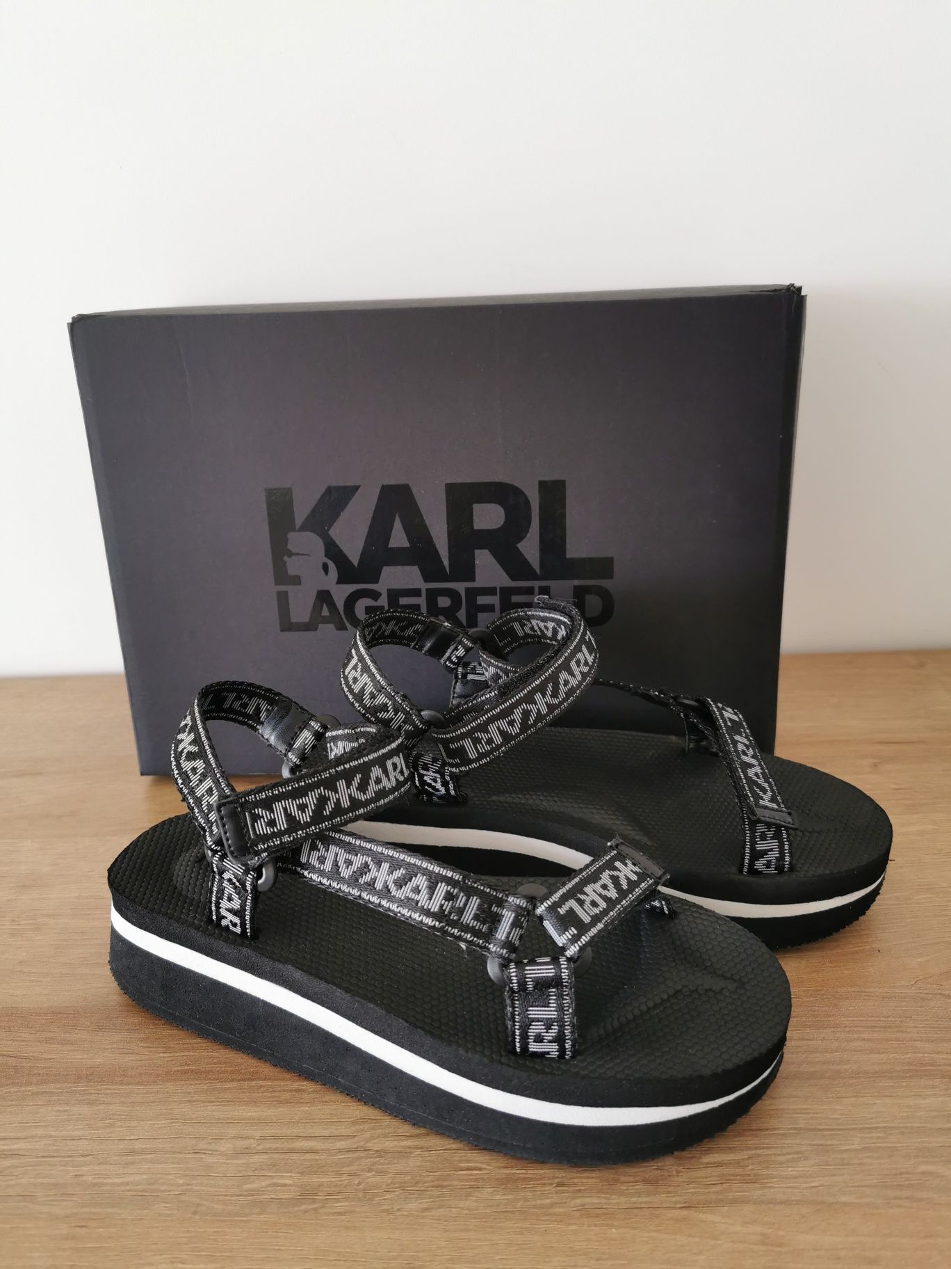Karl lagerfeld сандали