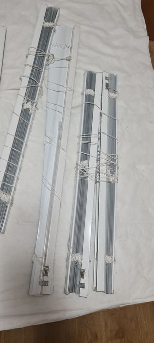 Jaluzele orizontale din aluminiu
