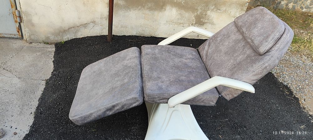 Кресло косметологическое