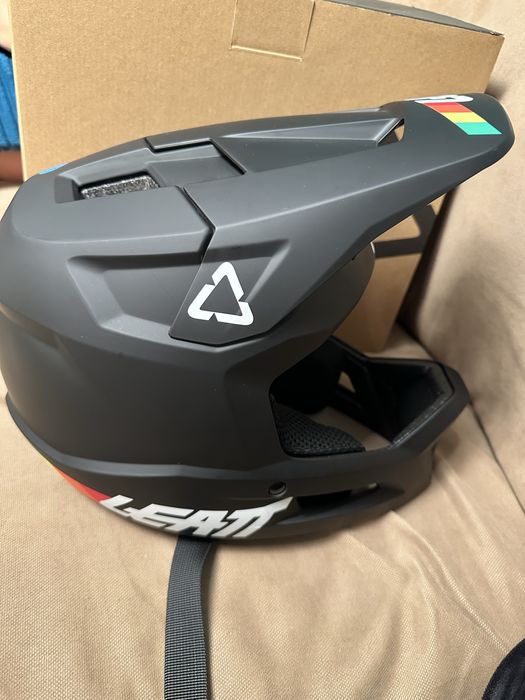 Casca Leatt MTB Gravity 1.0 M (57-58cm) negru NOU, cu eticheta