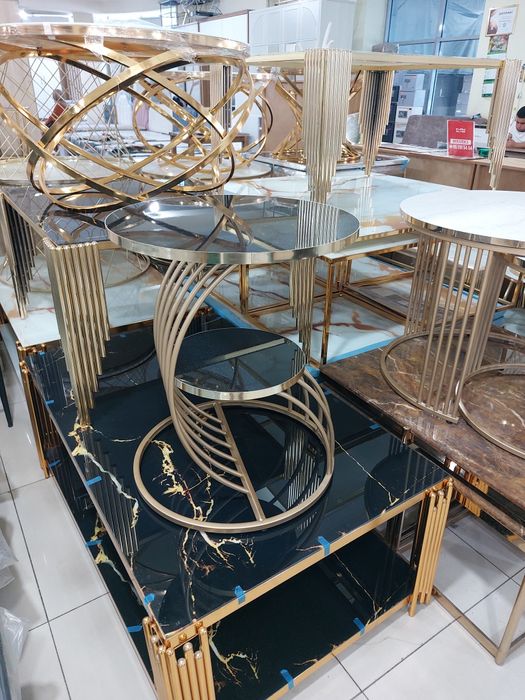 Jurnalniy stol (ona bola) stol