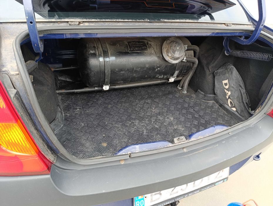 Logan 2006, 1.4, benzina+gaz 141.000km