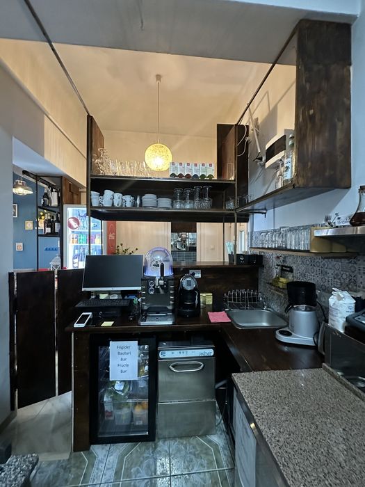 Vand afacere la cheie/Pizzerie