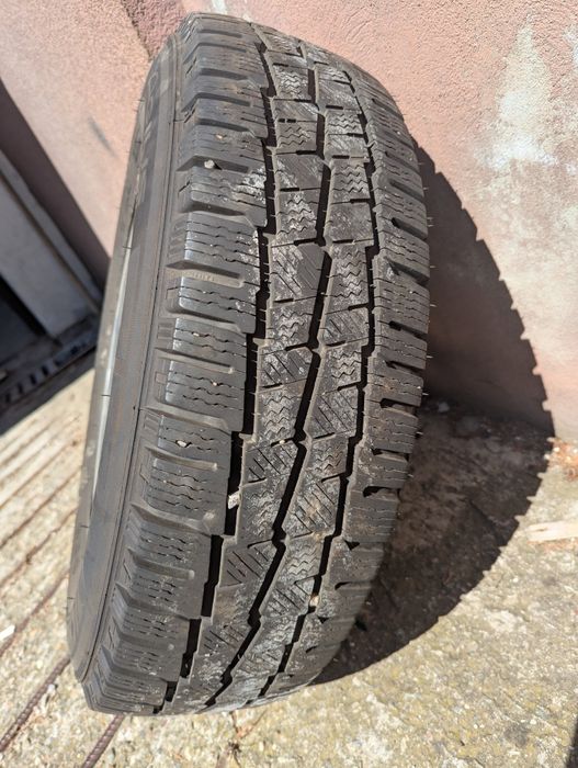 Vând jante 16" cu anvelope crafter sprinter master