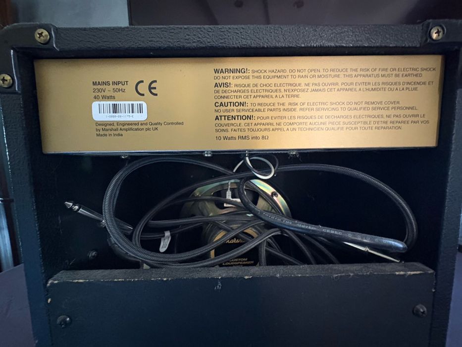 Chitara electrica si amplificator marshall