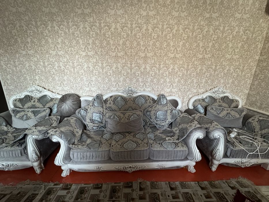 1жыл болган жаксы диван. Трансформер спалныйда болады